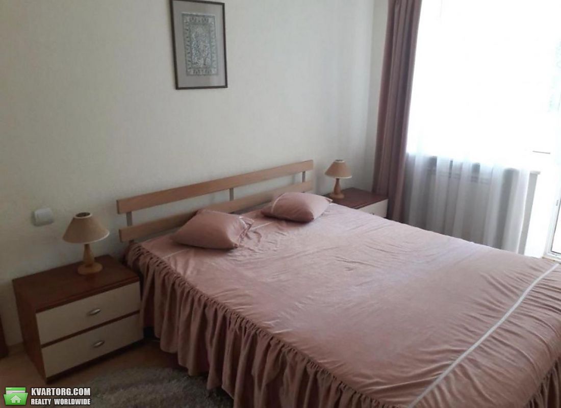 Rent out 2-room apartment. Киев,  Богдана Хмельницкого — photo 6