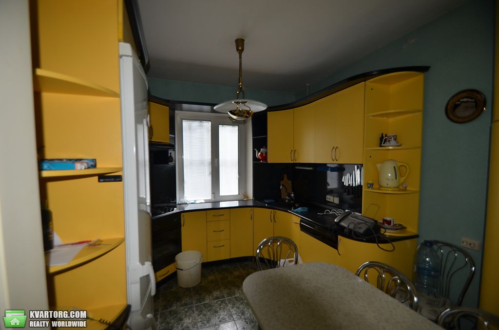 Sell 5-room apartment. Киев, Харьковское шоссе — photo 1