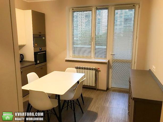 Rent out 2-room apartment. Киев,  Островского — photo 1