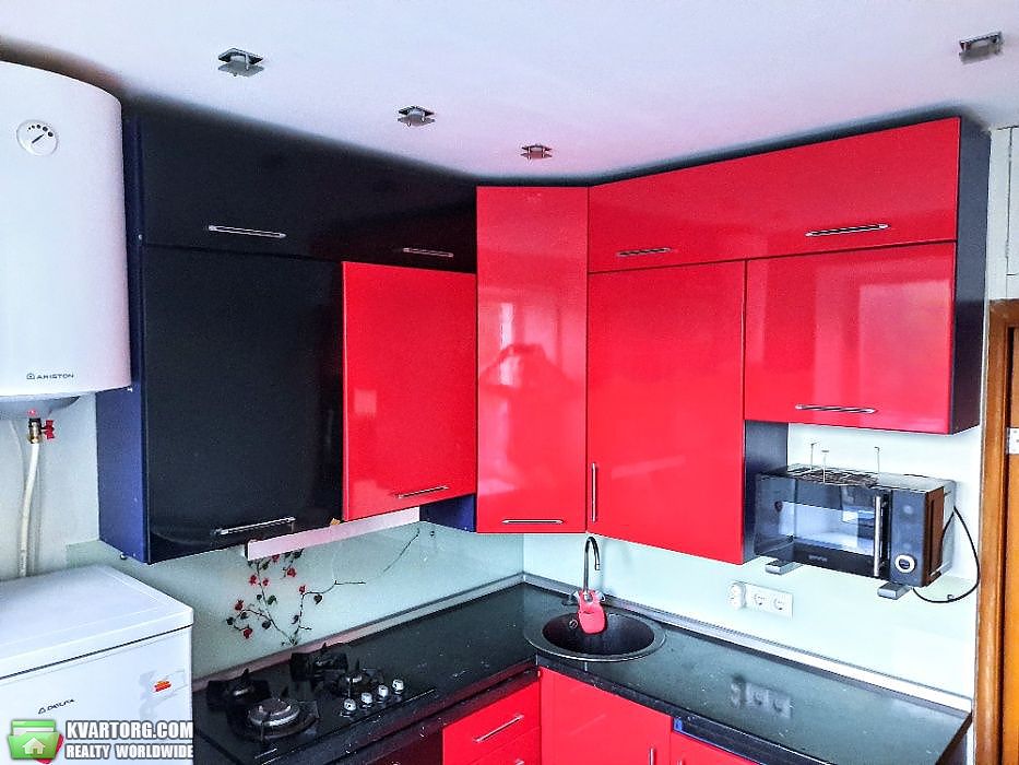 Sell 1-room apartment. Киев,  Дегтяревская — photo 2