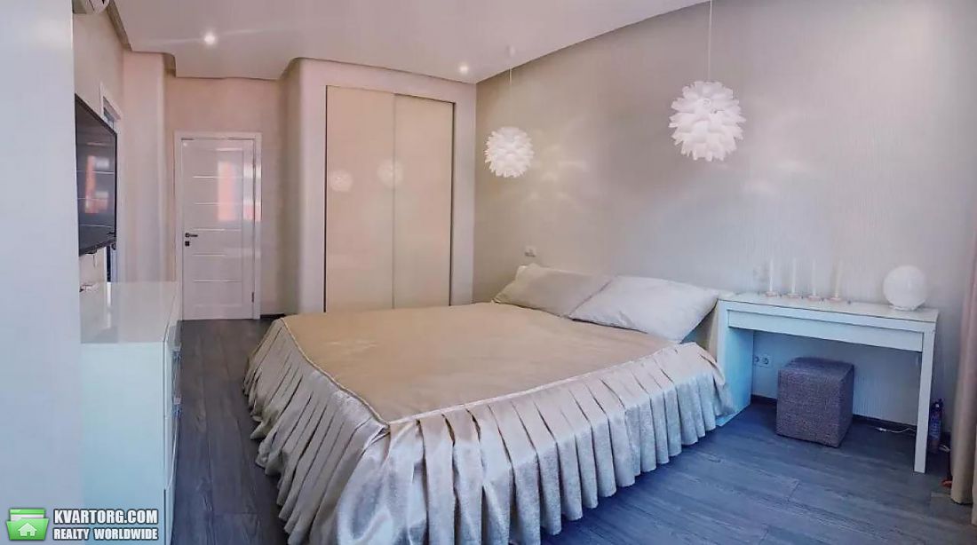 Rent out 3-room apartment. Киев,  Полтавская — photo 10