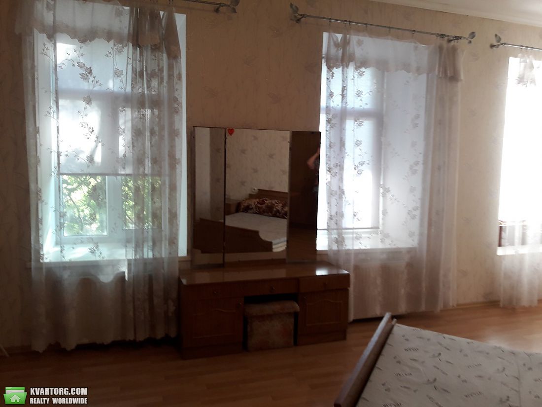 Rent out 2-room apartment. Одесса, Старопортофранковскаая — photo 1