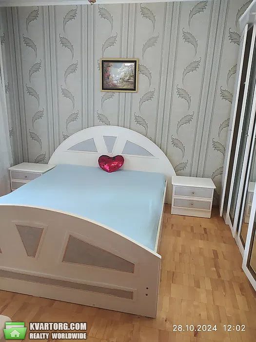 Rent out 3-room apartment. Киев,  Бальзака — photo 9