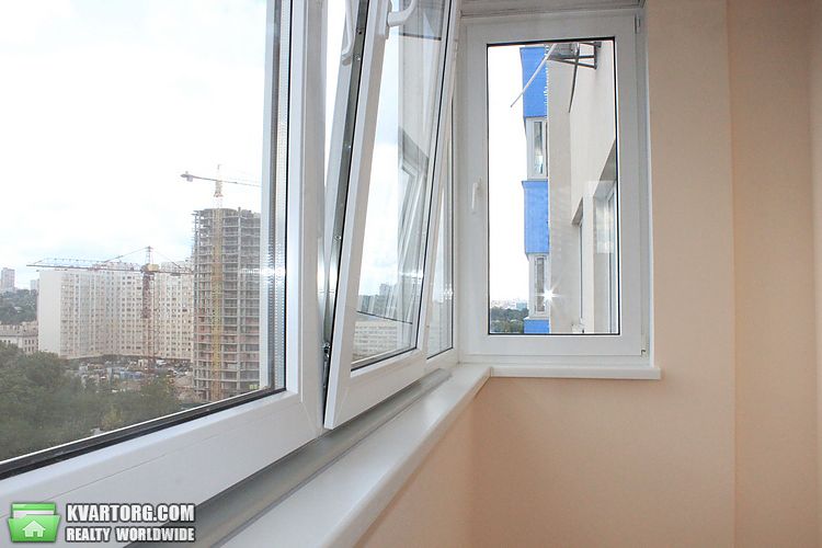 Rent out 2-room apartment. Киев, демеевская — photo 2