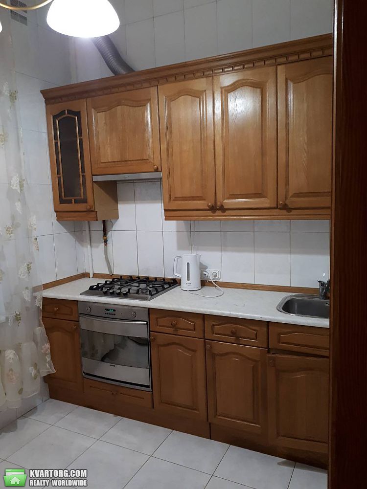 Rent out 2-room apartment. Киев, Десятинная 1/3 — photo 3
