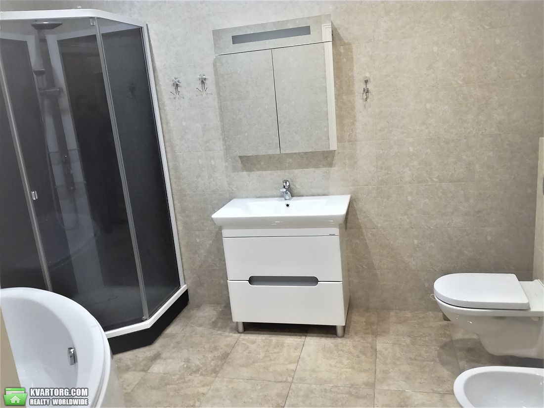 Rent out 3-room apartment. Киев,  Леси Украинки бул — photo 9