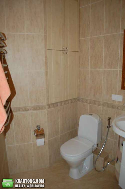 Rent out 2-room apartment. Киев,  Урловская — photo 8