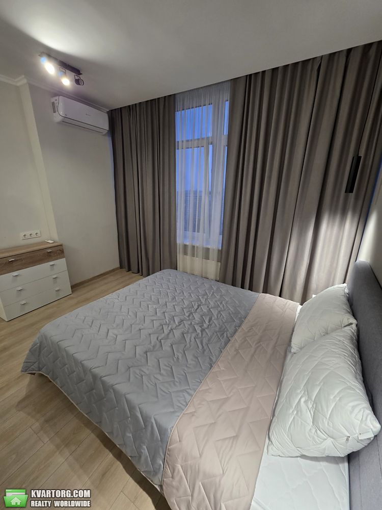 Rent out 1-room apartment. Одесса, Каманина — photo 1