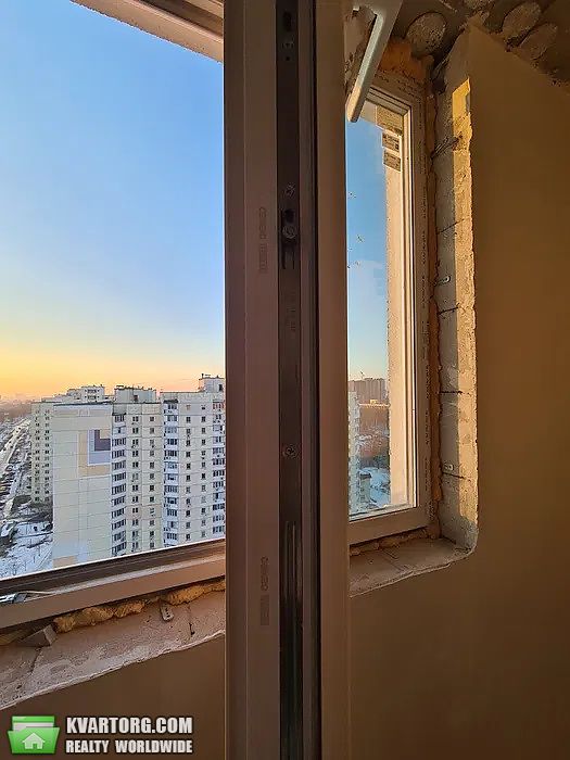 Sell 4-room apartment. Киев,  Эрнста — photo 2