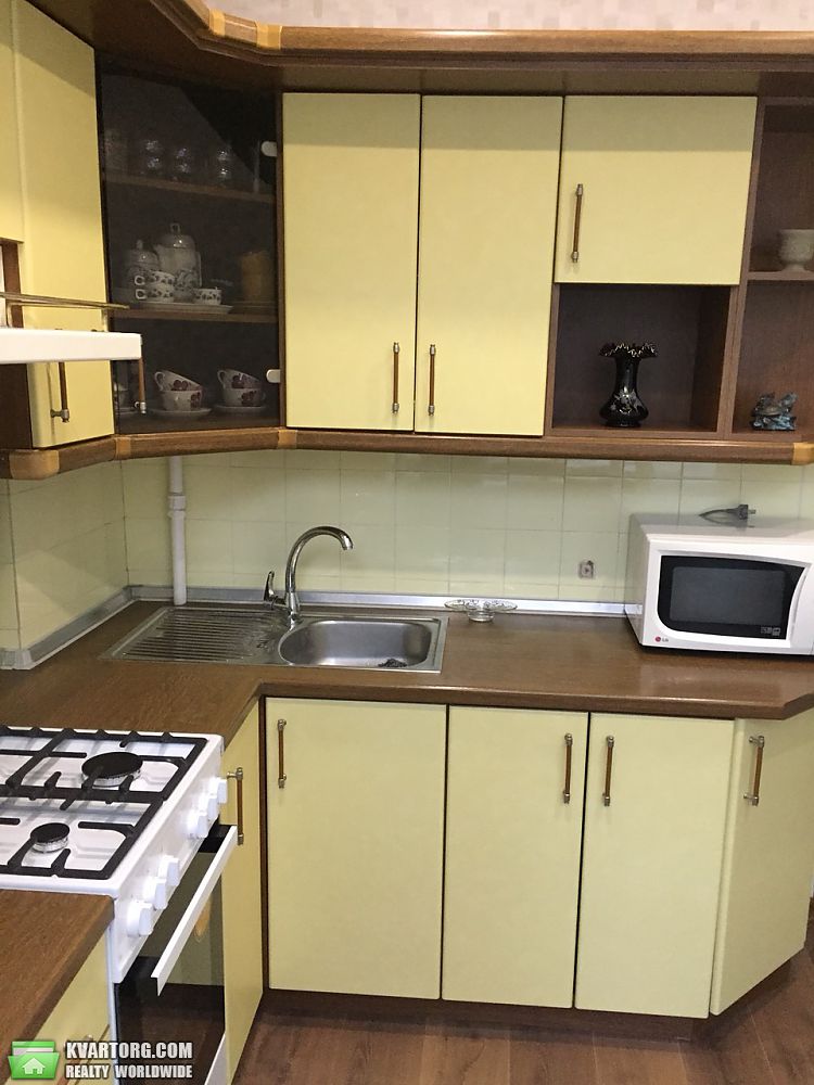 Rent out 2-room apartment. Киев,  Мечникова — photo 3