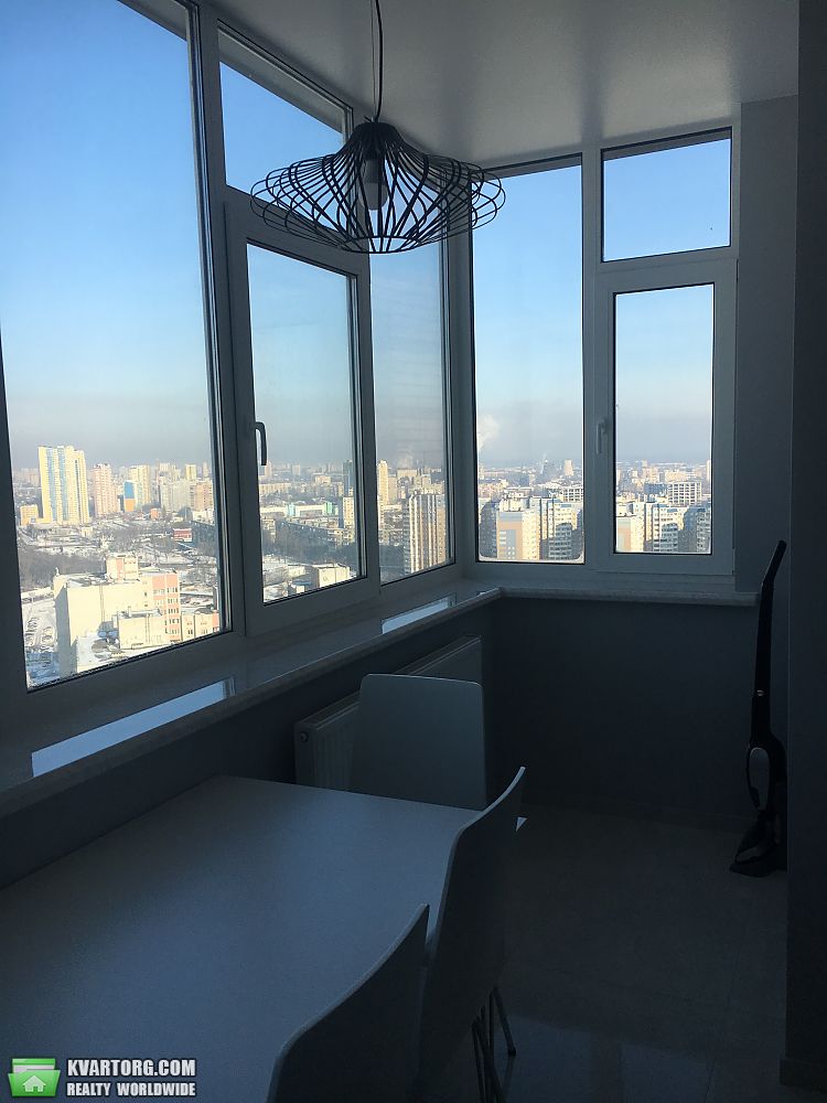 Rent out 2-room apartment. Киев,  Ревуцкого — photo 8