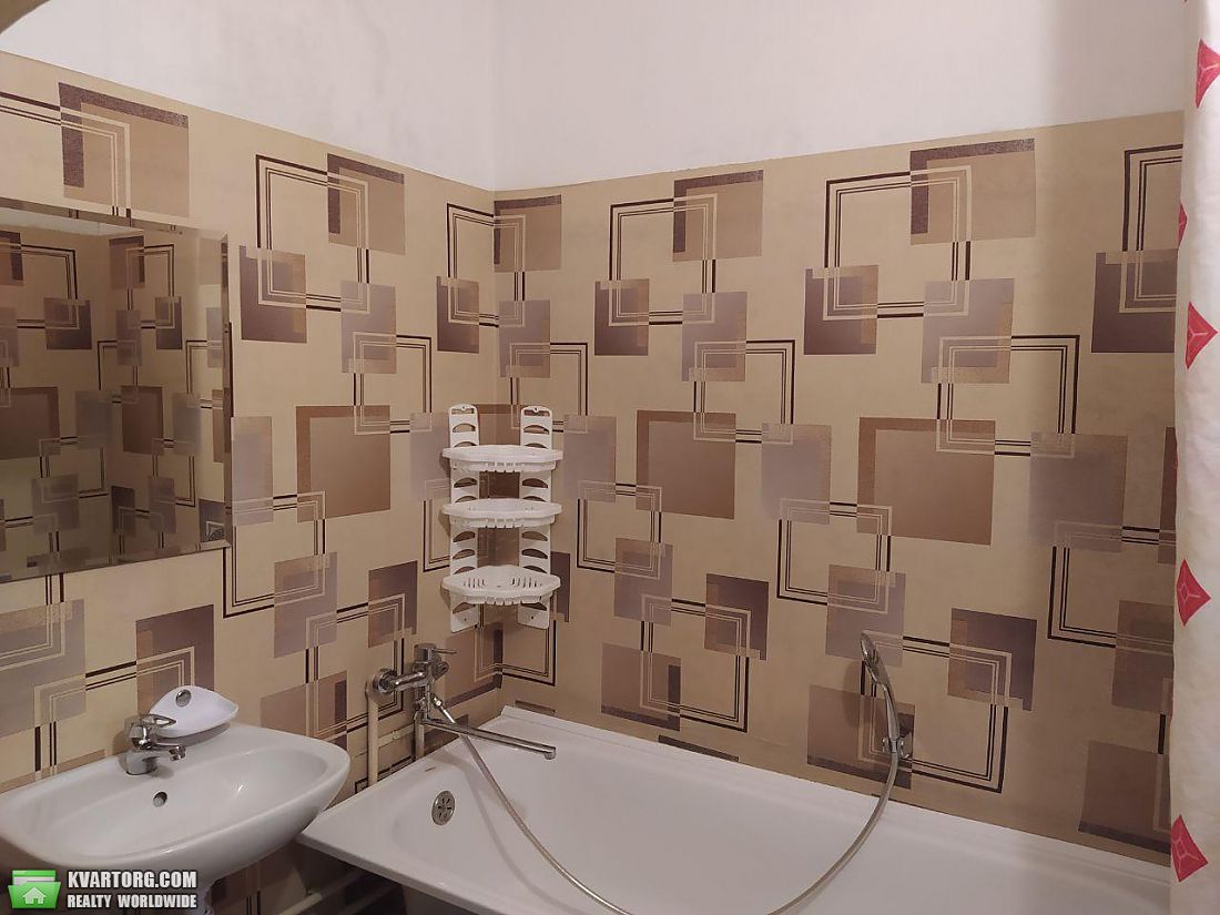Rent out 2-room apartment. Киев,  Милославская — photo 10