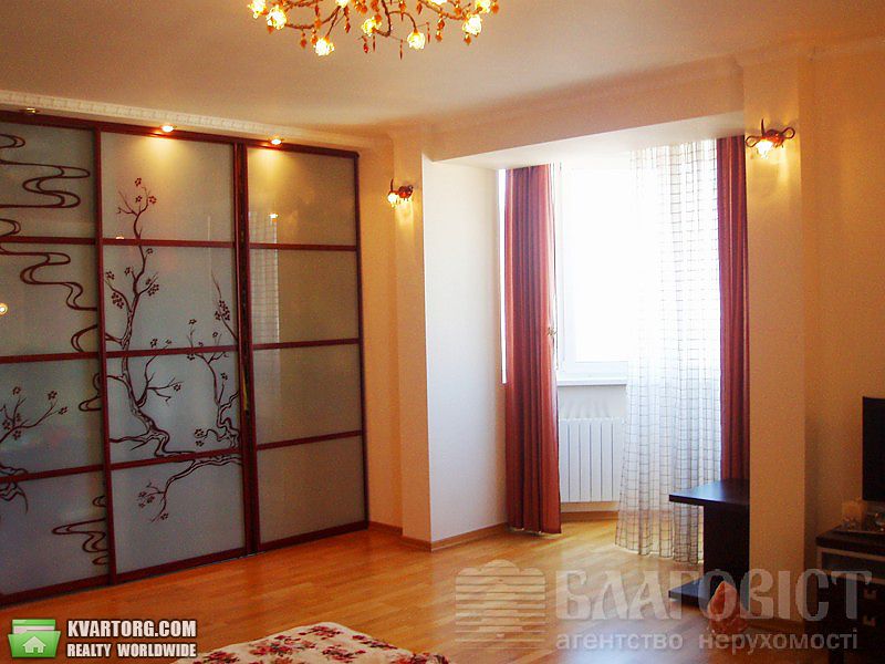 Sell 4-room apartment. Киев,  Луначарского — photo 3