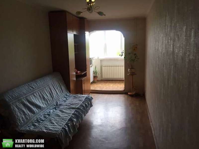 Sell 3-room apartment. Киев,  Приречная — photo 1