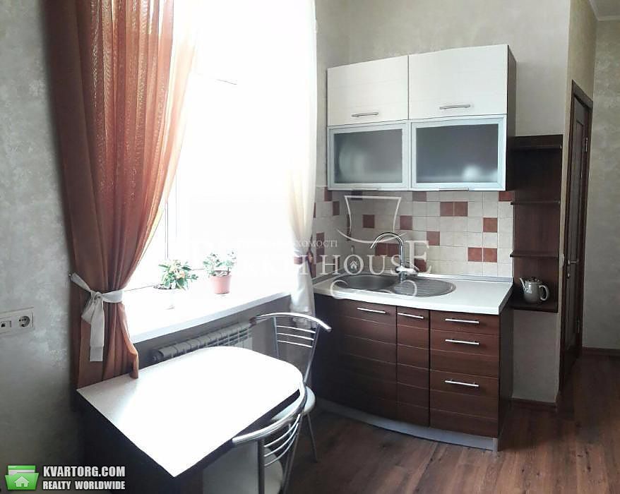 Rent out 3-room apartment. Киев,  Лютеранская — photo 5