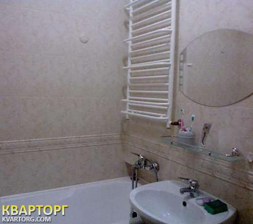 Rent out 3-room apartment. Киев, Воссоединения пр — photo 10