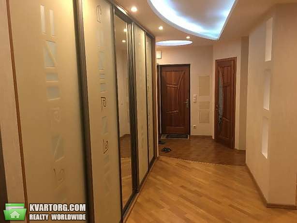 Rent out 3-room apartment. Киев,  Княжий Затон — photo 2