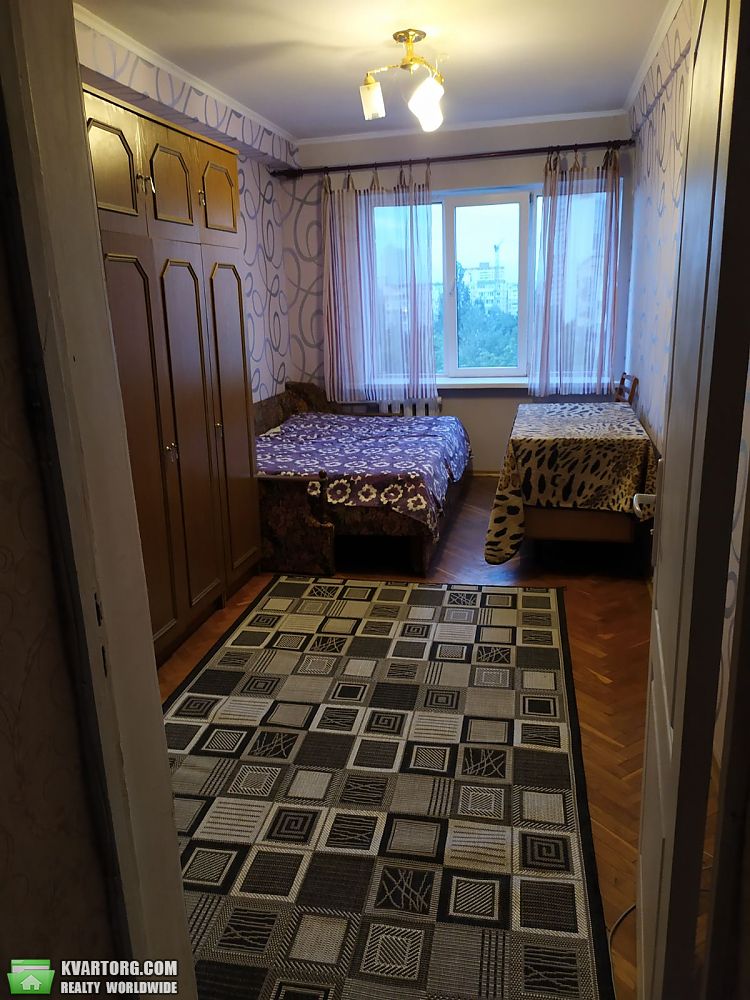 Rent out 2-room apartment. Киев,  Братиславская — photo 3