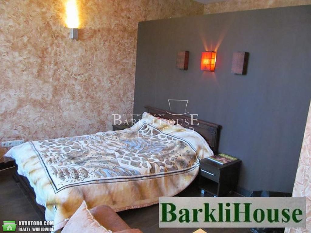 Rent out 1-room apartment. Киев,  Трехсвятительская — photo 1