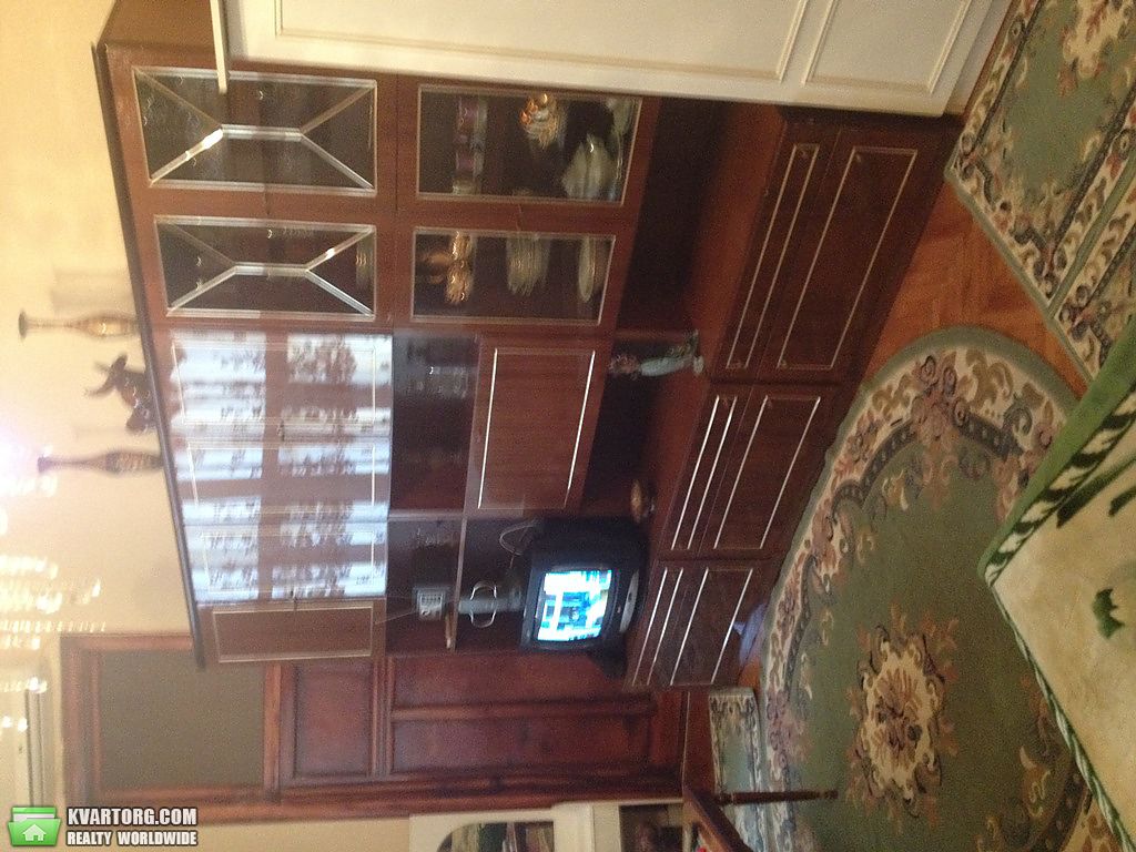 Rent out 1-room apartment. Киев,  Дмитриевская — photo 2