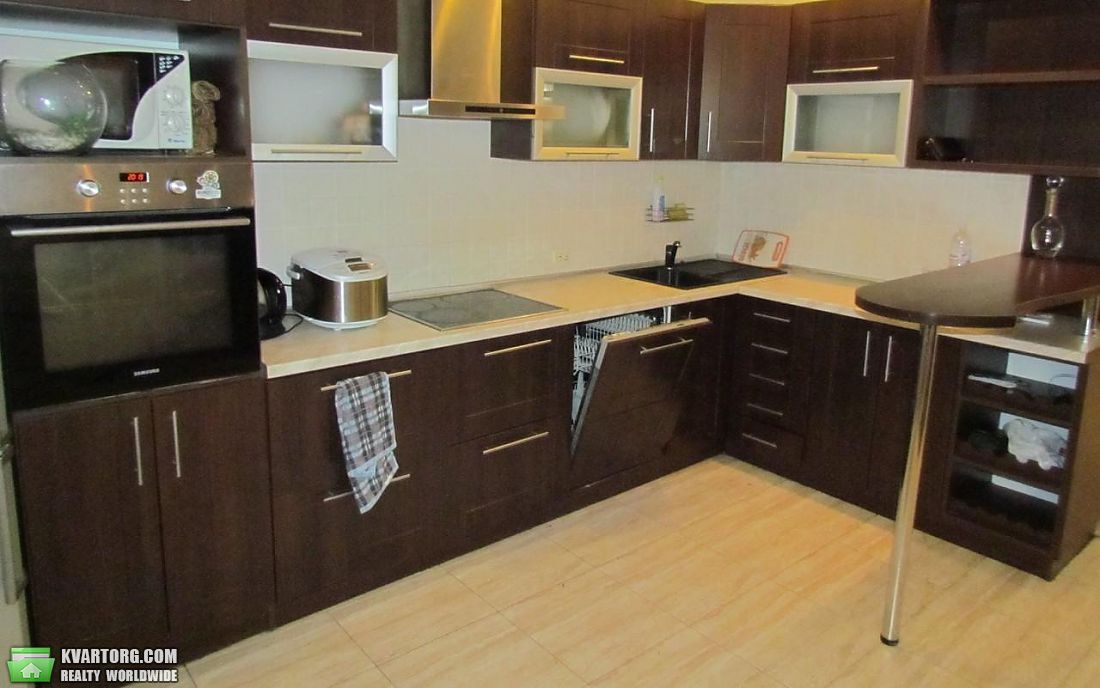 Rent out 3-room apartment. Киев,  Львовская — photo 9