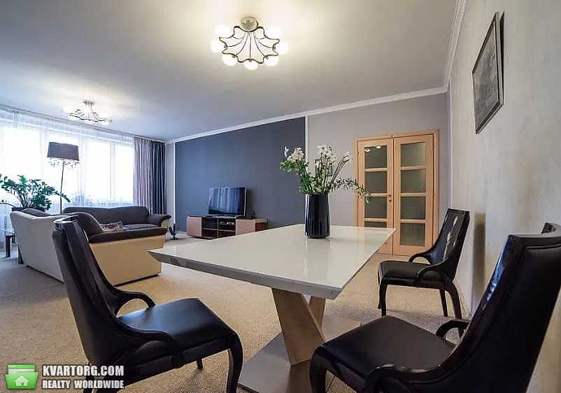 Rent out 3-room apartment. Киев,  Павловская — photo 2
