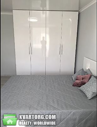 Rent out 1-room apartment. Киев,  Жилянская — photo 4
