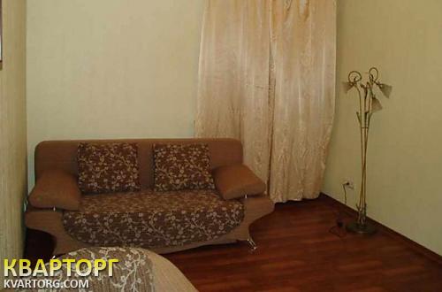 Rent out 2-room apartment. Киев,  Щорса — photo 3