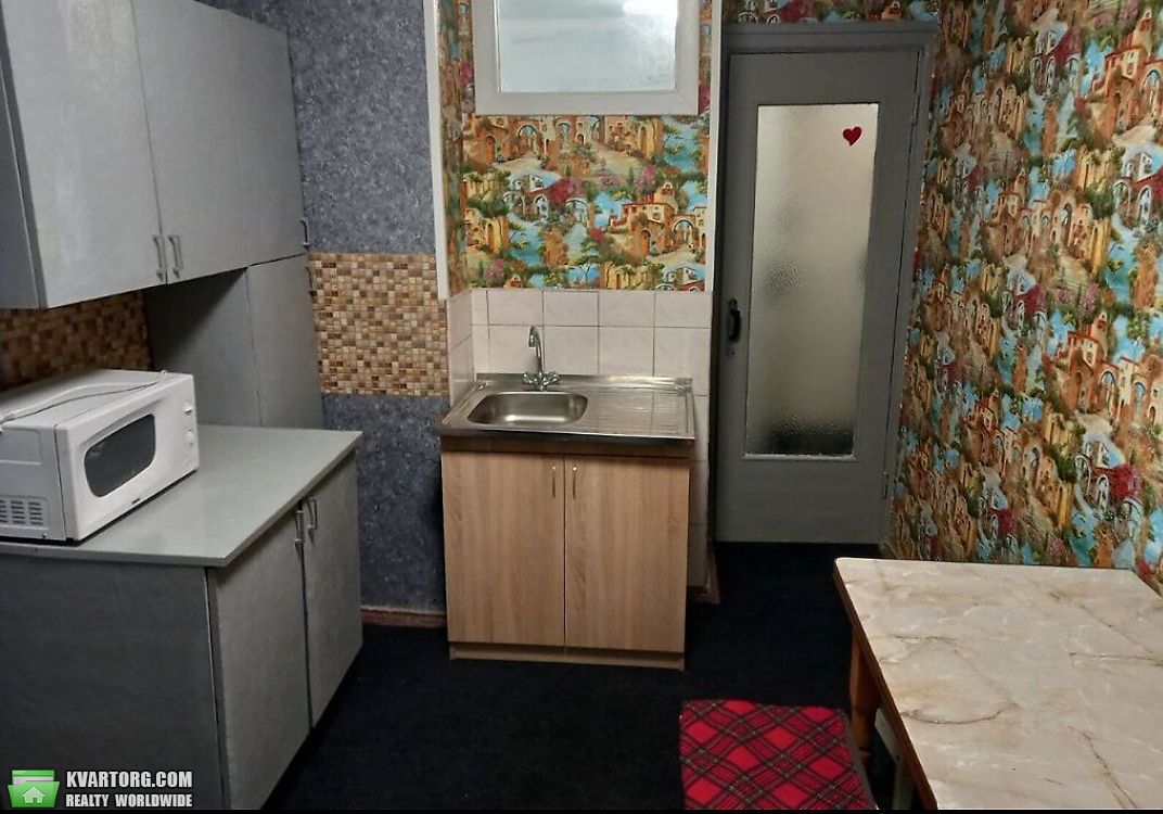 Rent out 1-room apartment. Киев,  Дегтяревская — photo 3