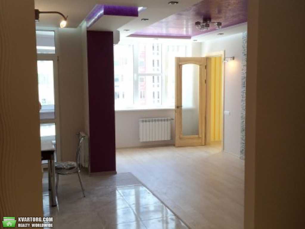 Rent out 3-room apartment. Киев, Эрнста — photo 8