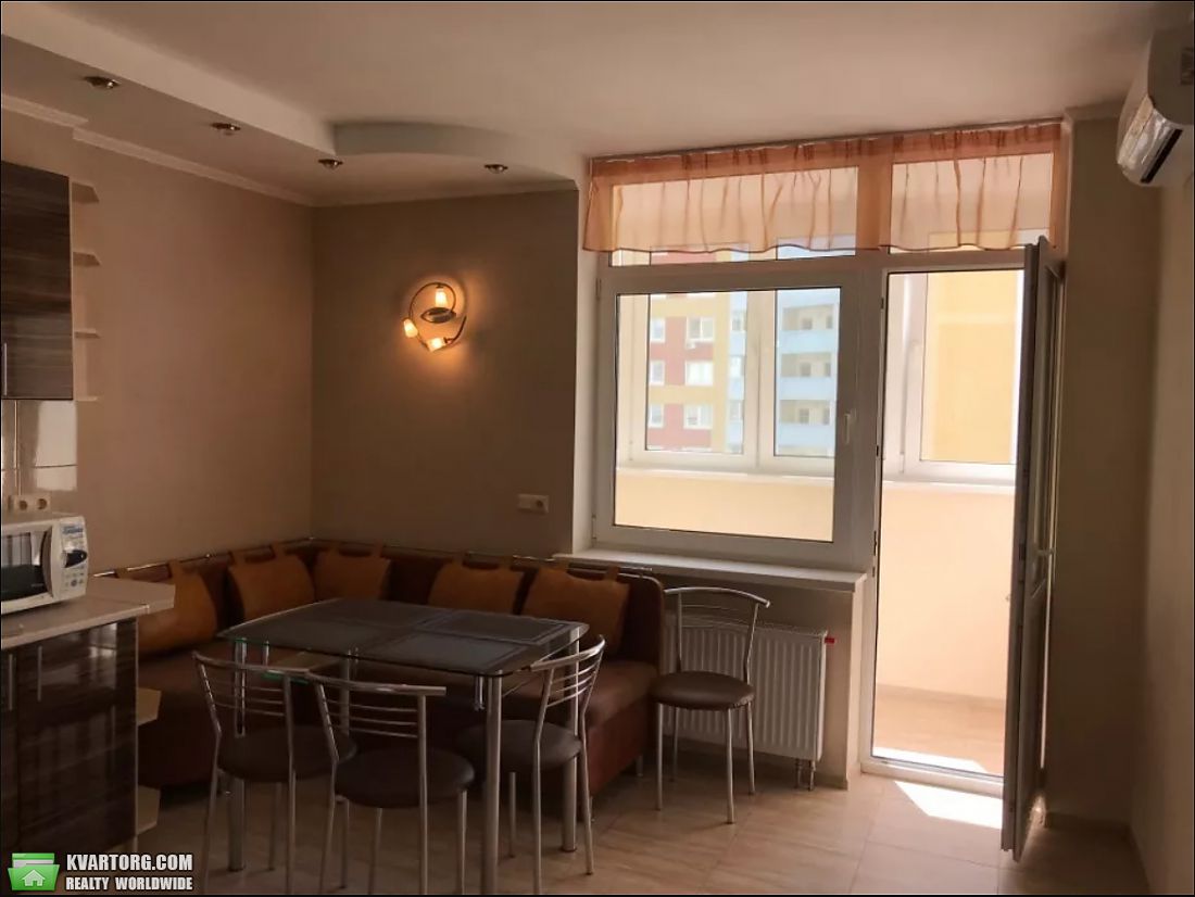 Rent out 1-room apartment. Киев,  Чавдар — photo 2