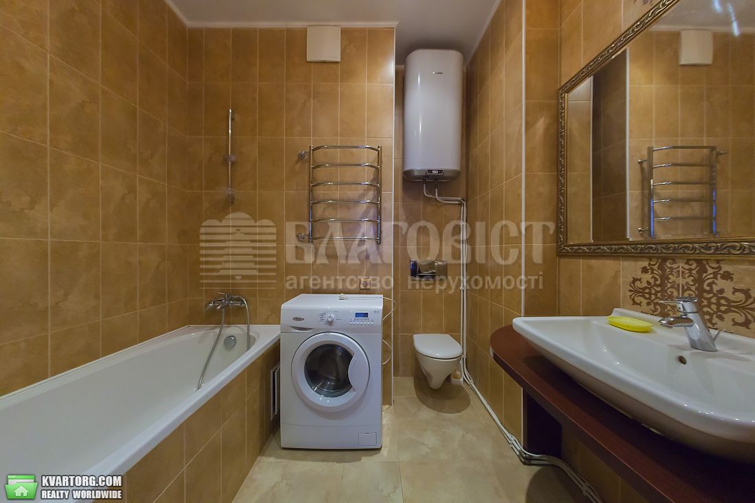 Rent out 3-room apartment. Киев,  Московская — photo 7