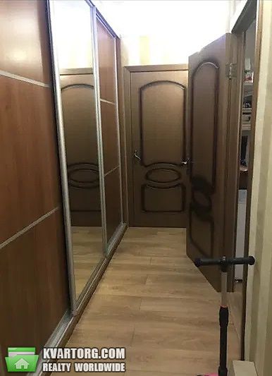 Sell 2-room apartment. Киев,  Симиренко — photo 2