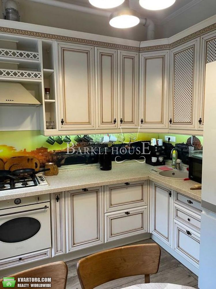 Rent out 3-room apartment. Киев, Кожемяцкая — photo 3