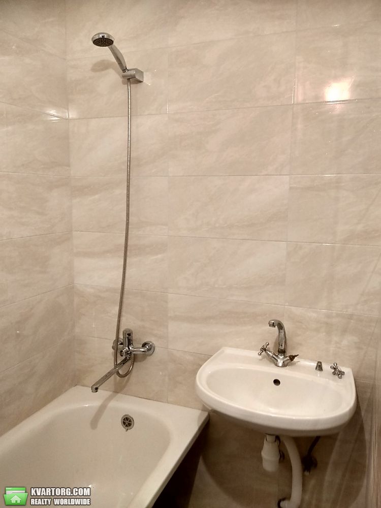 Rent out 2-room apartment. Киев,  Гусовского — photo 5