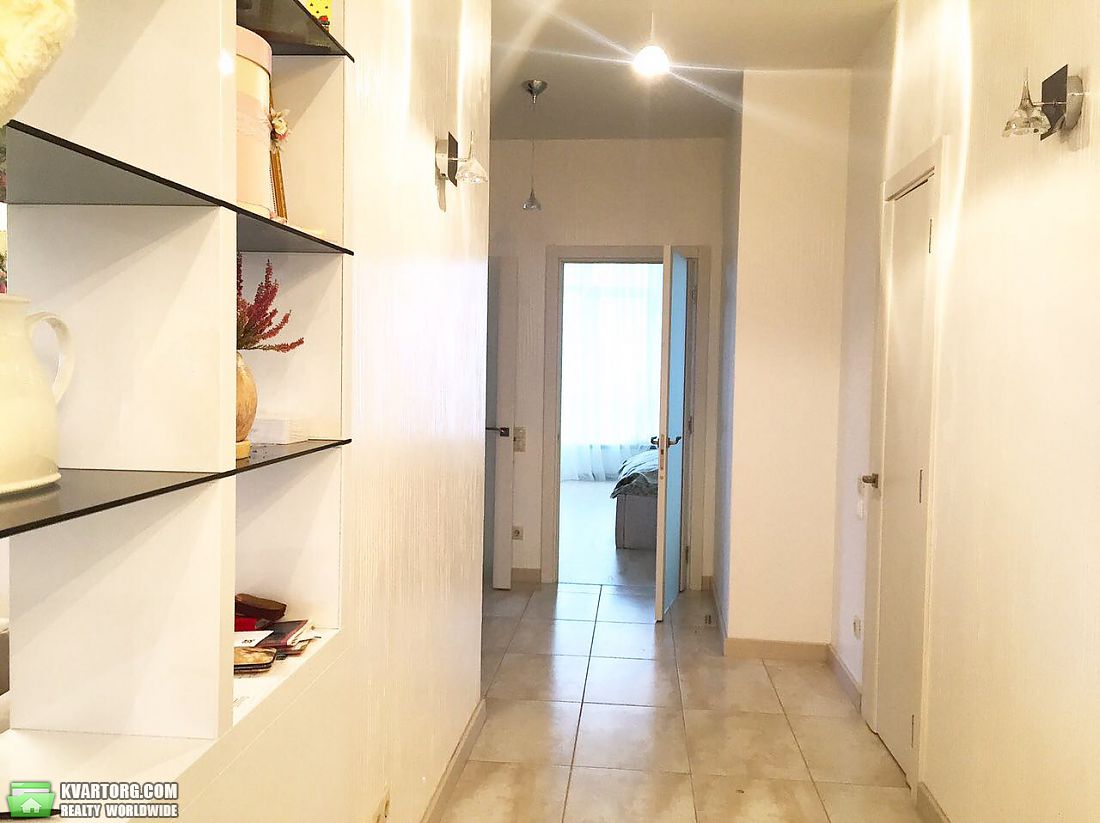 Rent out 3-room apartment. Киев,  Артема — photo 6