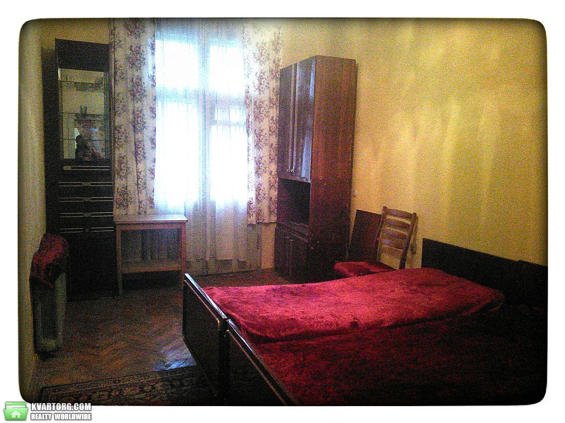 Sell 2-room apartment. Киев,  Метростроевская — photo 3