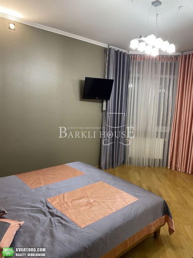 Rent out 3-room apartment. Киев,  Ушакова — photo 5