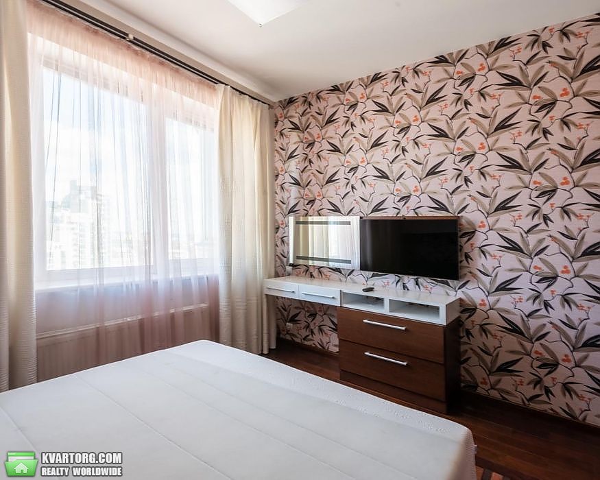 Rent out 4-room apartment. Киев, Лескова — photo 8