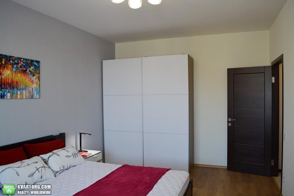 Rent out 2-room apartment. Киев, Казимира Малевича — photo 4