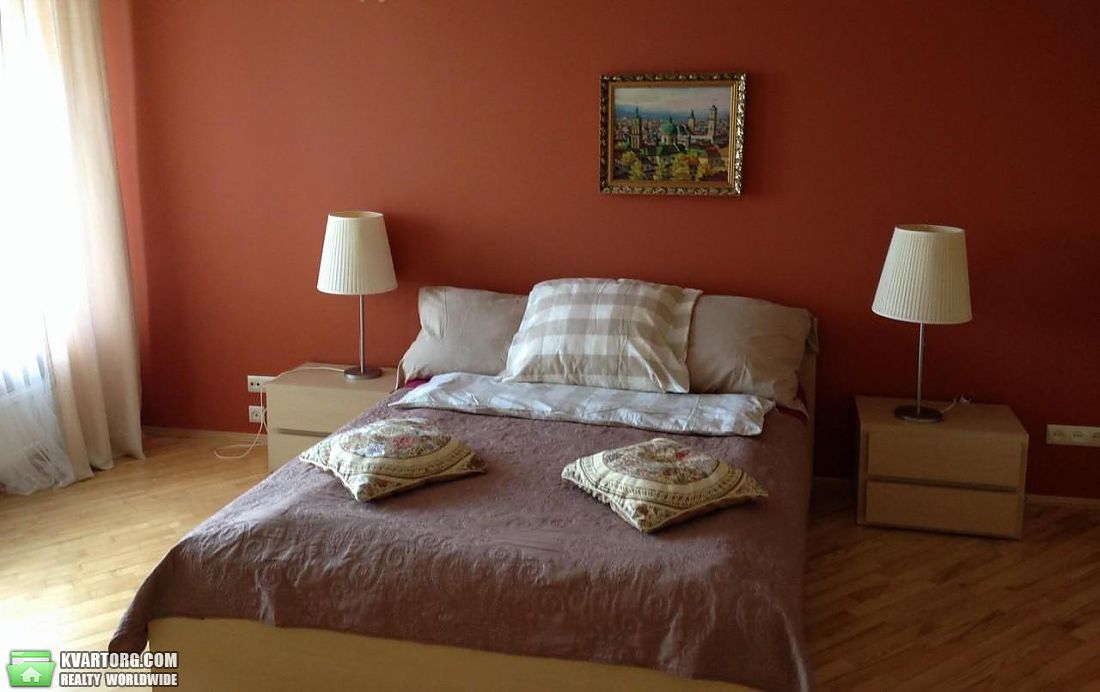 Rent out 2-room apartment. Киев,  Ломоносова — photo 1