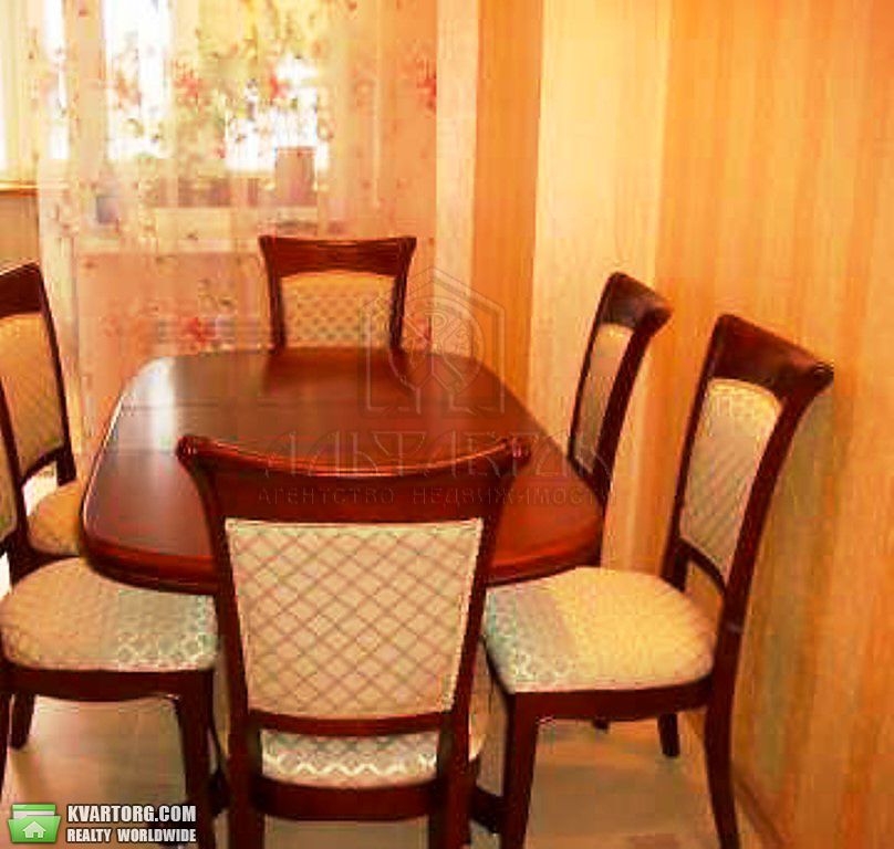 Rent out 2-room apartment. Киев,  Верховного Совета бул — photo 3