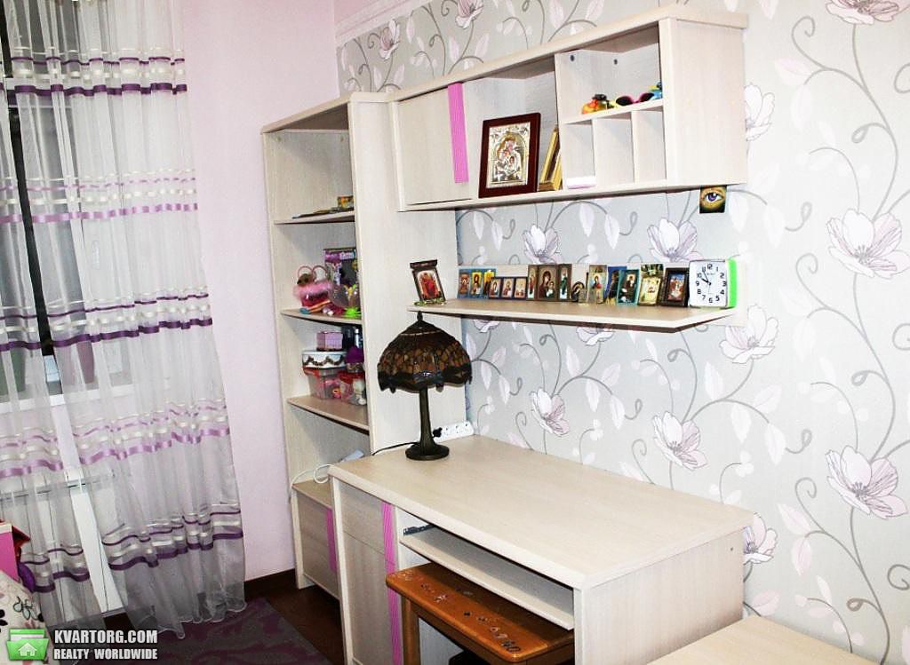 Rent out 4-room apartment. Киев,  Толстого — photo 2