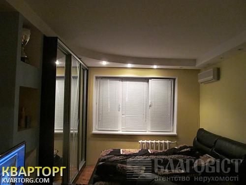 Sell 2-room apartment. Киев, Маяковского — photo 1