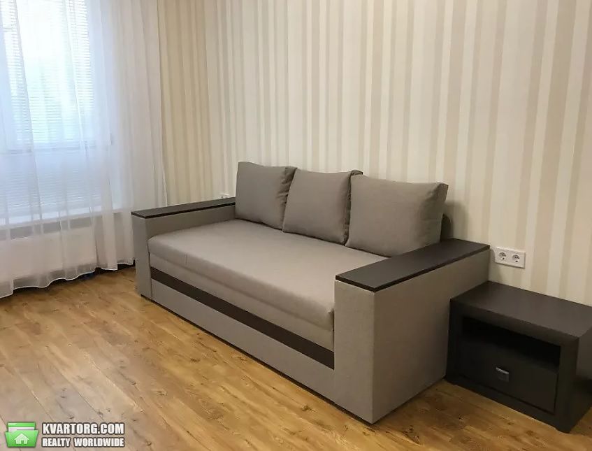 Rent out 2-room apartment. Киев, Практичная — photo 5