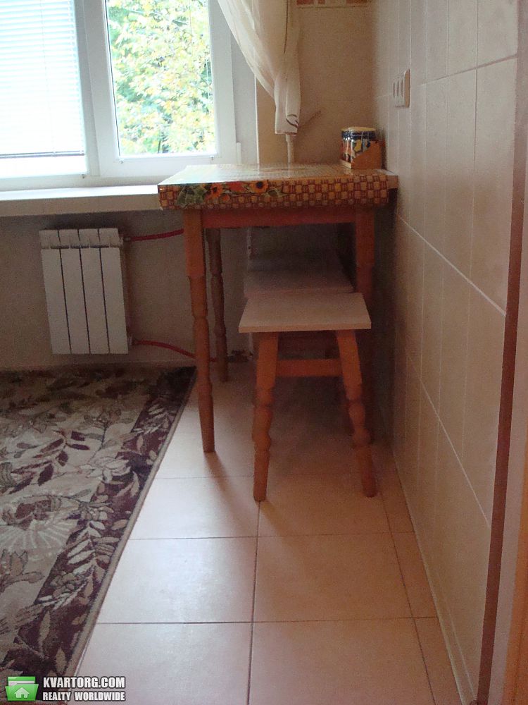 Rent out 1-room apartment. Киев,  Мичурина — photo 5