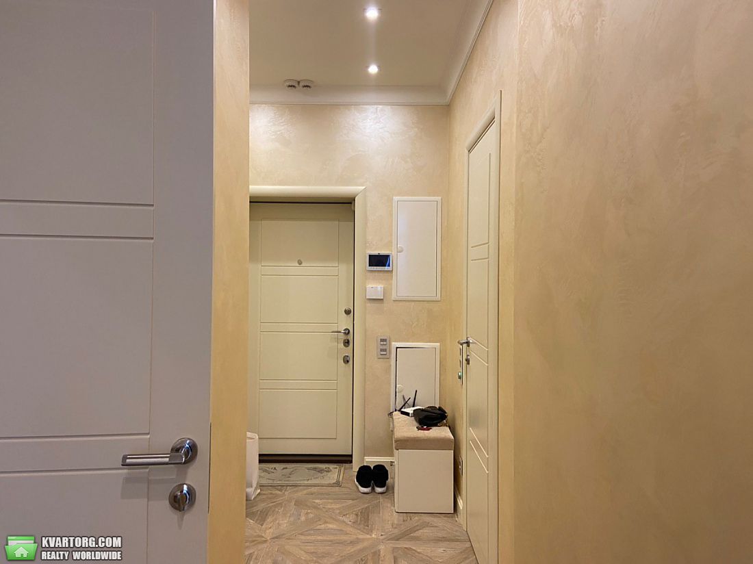 Buy 2-room apartment. Киев, Драгомирова ул. — photo 7
