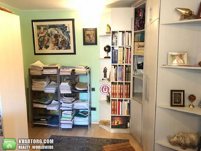 Sell 2-room apartment. Киев,  Тарасовская — photo 8