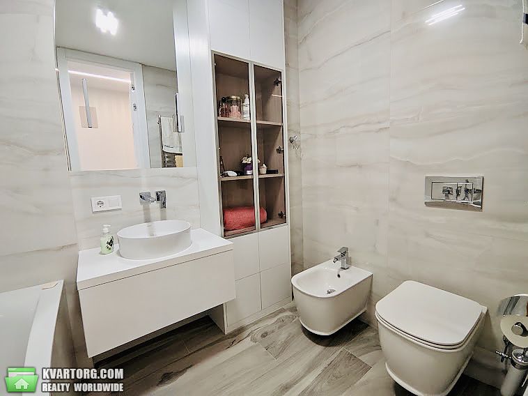 Rent out 1-room apartment. Киев,  Маршала Конева — photo 9