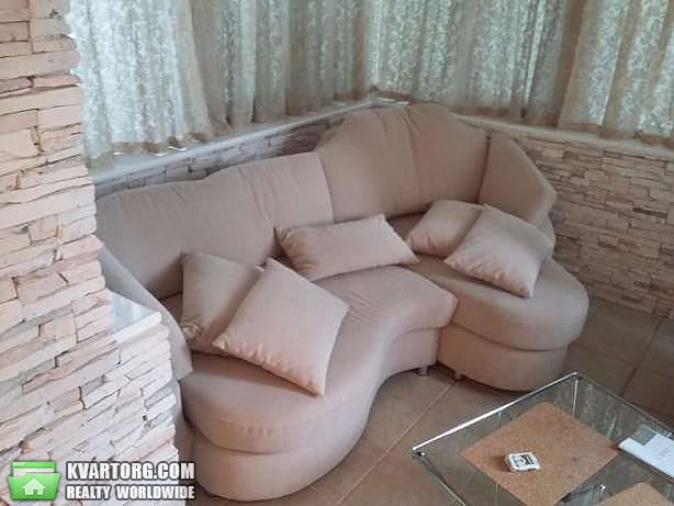 Rent out 2-room apartment. Киев,  Дубинина — photo 2